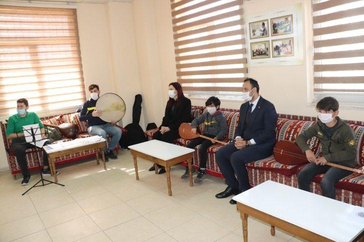 Güney Hacıbektaşoğlu, kurslarda incelemelerde bulundu G4