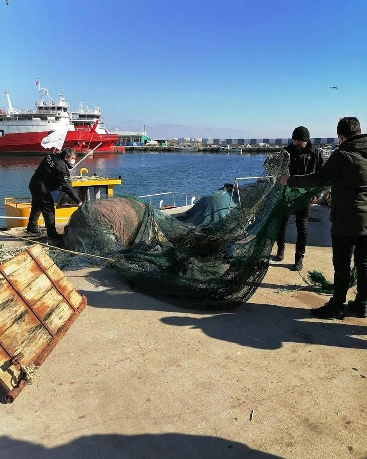 Denizde gizlenmiş 2 adet trol kapısı bulundu G3