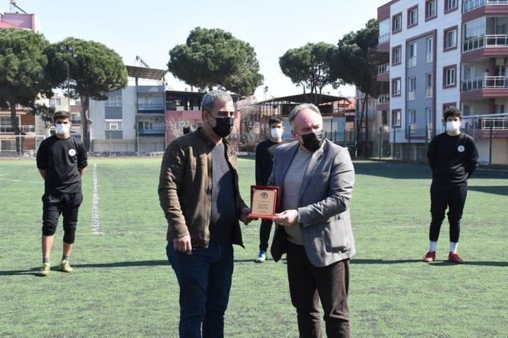 Başkan Öndeş’e spora katkılarından dolayı plaket takdim edildi G1