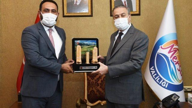 Başkan Yılmaz, Orhun Yazıtlarının minyatürünü hazırlattı