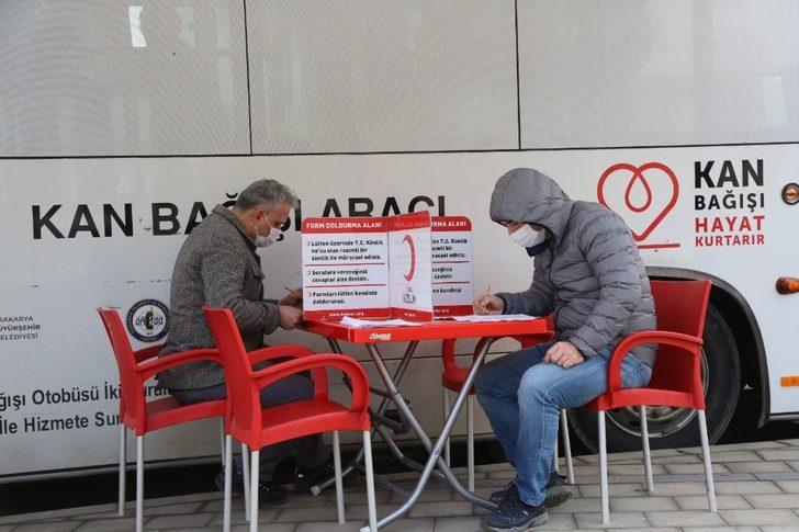 Serdivan’dan kan bağış kampanyasına destek G3