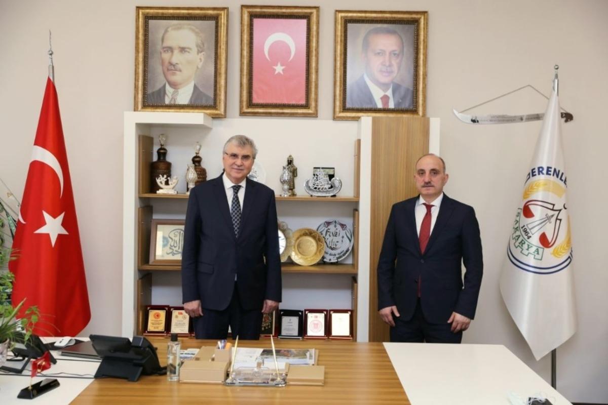 Erenler&rsquo;de asfalt &ccedil;alışmaları 25 milyona ulaştı