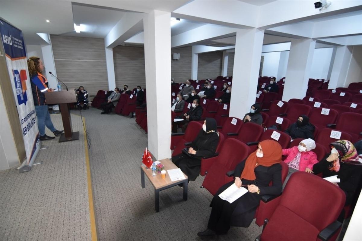 Tekirdağ&rsquo;da "Afet Farkındalık Eğitimi" s&uuml;r&uuml;yor