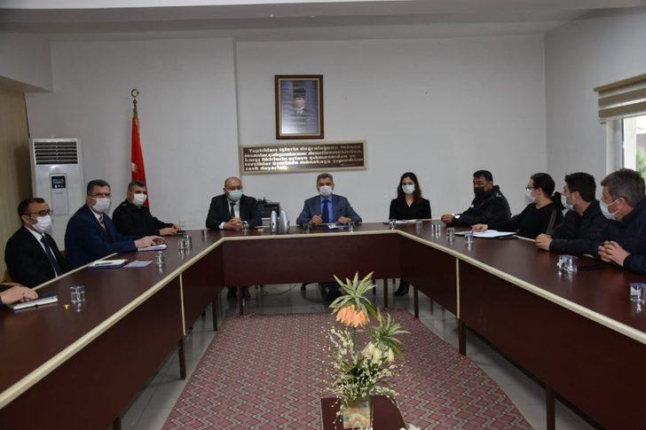 Gönen’de korona virüs tedbirleri toplantısı G2