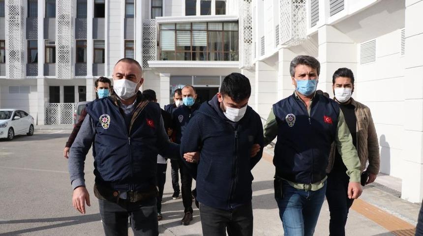 Yaşlı adamı öldürüp kuyuya atanlar tutuklandı