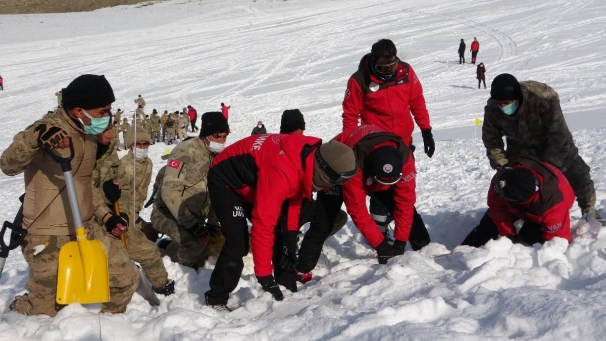 &Ccedil;ığ timinden nefes kesen tatbikat
