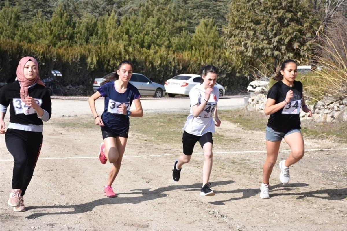 Isparta Atletizm Geliştirme Projesi İl Se&ccedil;meleri yapıldı