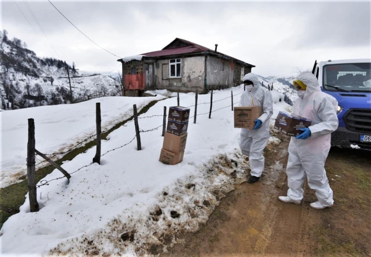 Karantina mahallesine Altınordu Belediyesi&rsquo;nden yardım