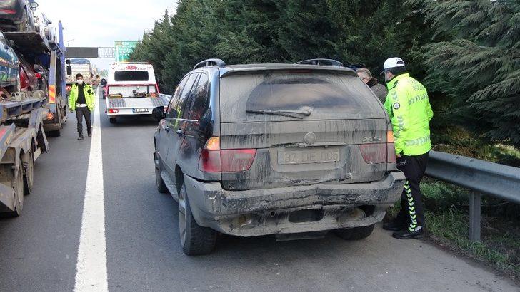 TEM’de 3 araç çarpıştı: 4 yaralı G5