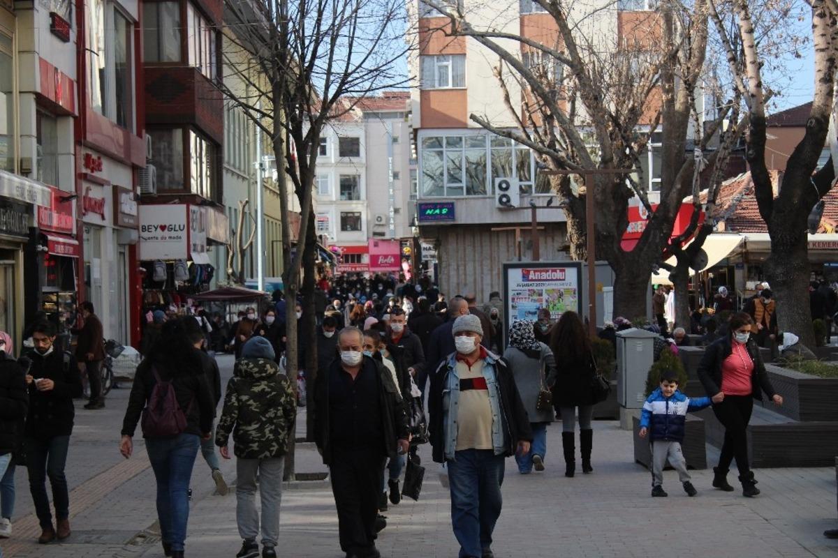 Eskişehir&rsquo;de caddelerinde endişe veren yoğunluk