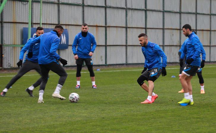 Çaykur Rizespor Teknik Direktörü Sumudica: "Beş maç üst üste galibiyet almadığım olmamıştı" G2