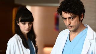 Mucize Doktor 52. yeni bölüm fragmanı yayınlandı! Mucize Doktor'da Ezo, Ali Vefa için maskeli balo düzenliyor!