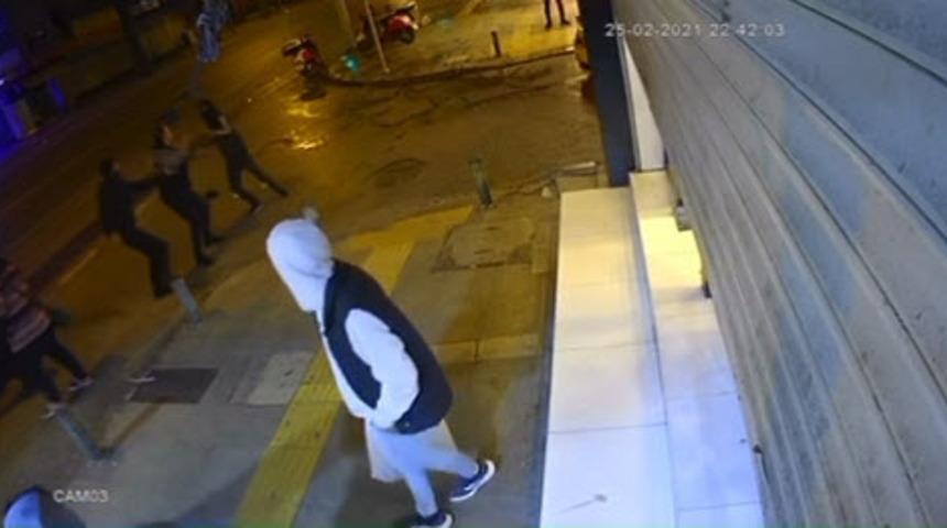 İzmir’de hurdacılar arasında bölge paylaşım kavgası: 1 ağır yaralı