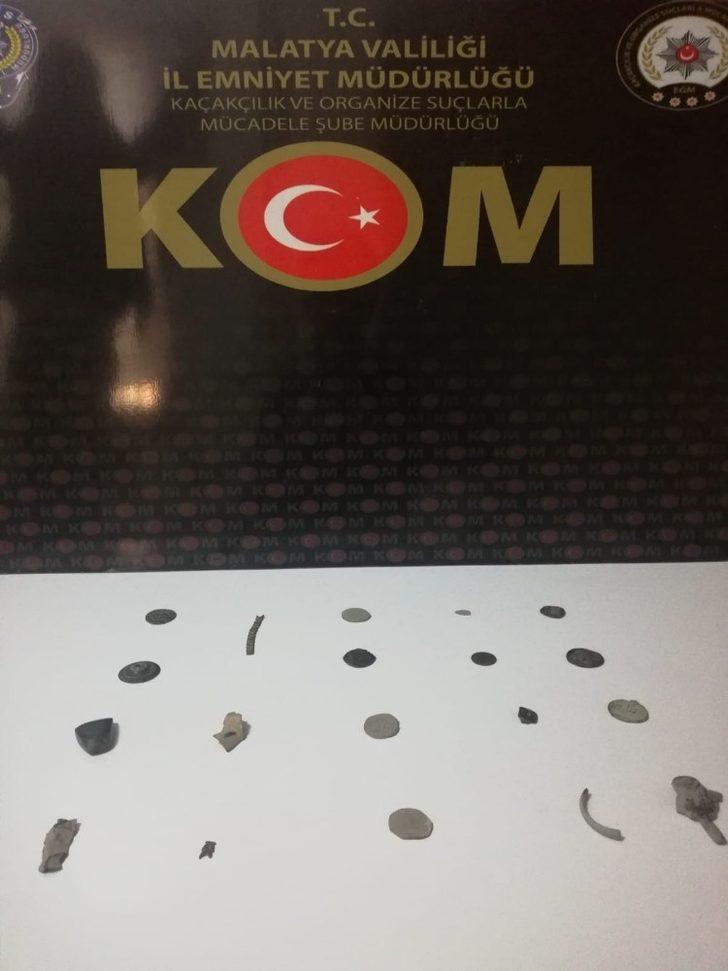 Yağ bidonunda esrar ele geçirildi G4