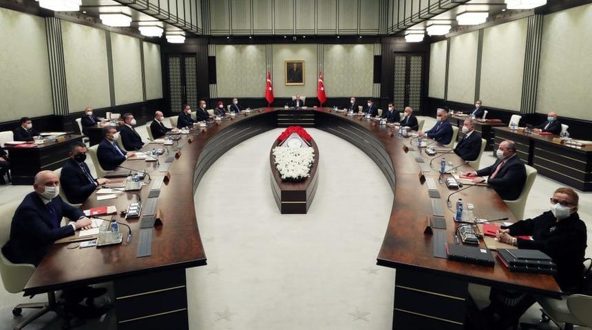 AKP'nin Mart'taki kongresi kabine değişimi getirir mi?