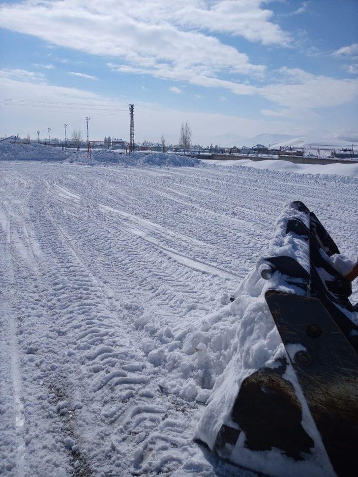 VASKİ’den eğitime kar temizliği desteği G2