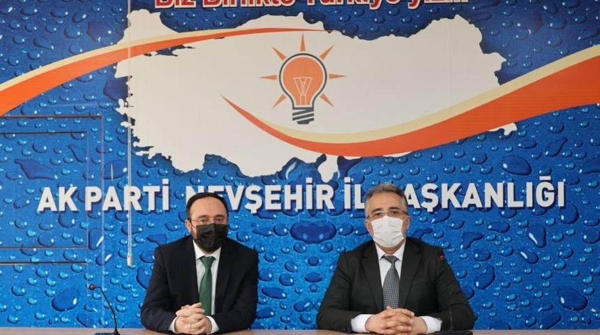 Başkan Savran, AK Parti İl Başkanı Kemikkıran’a hayırlı olsun ziyaretinde bulundu