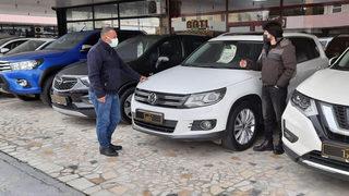 Umutlar mart ayında! İkinci el araç fiyatları düşecek mi, yükselecek mi, ne zaman düşecek? Şimdi araba alınır mı? İkinci el piyasasında son durum