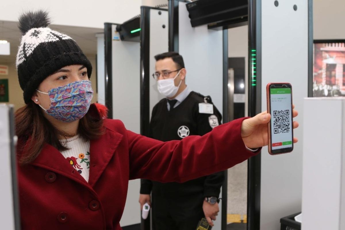 Bayraklı Belediyesinde koronavir&uuml;se karşı dijital &ouml;nlem