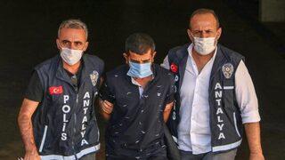 Kan donduran sözler! Öldürdüğü sevgilisinin cesedini öpüp saçlarını toparlamış