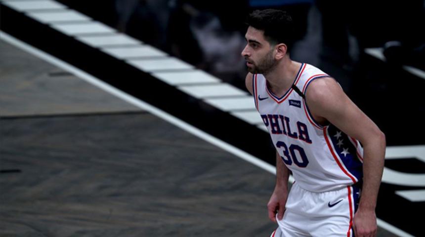 Furkan Korkmaz'dan Dallas potasına 9 sayı