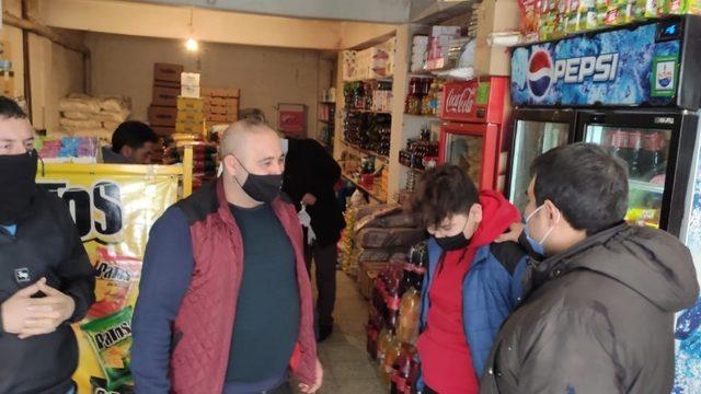 Esnafın borç defterini kayyum başkan kapadı