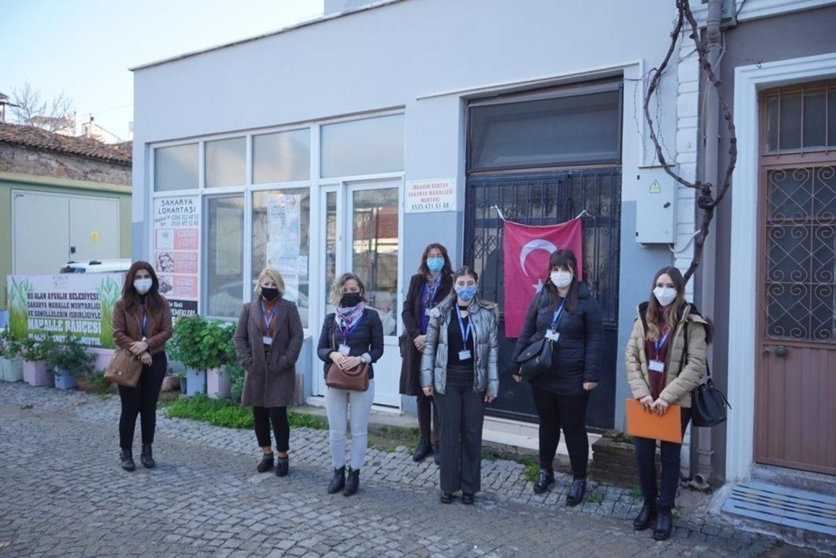 Ayvalık&rsquo;ta &ldquo;Kapınızdayız Yanınızdayız&rdquo; projesiyle 817 haneye ulaşıldı