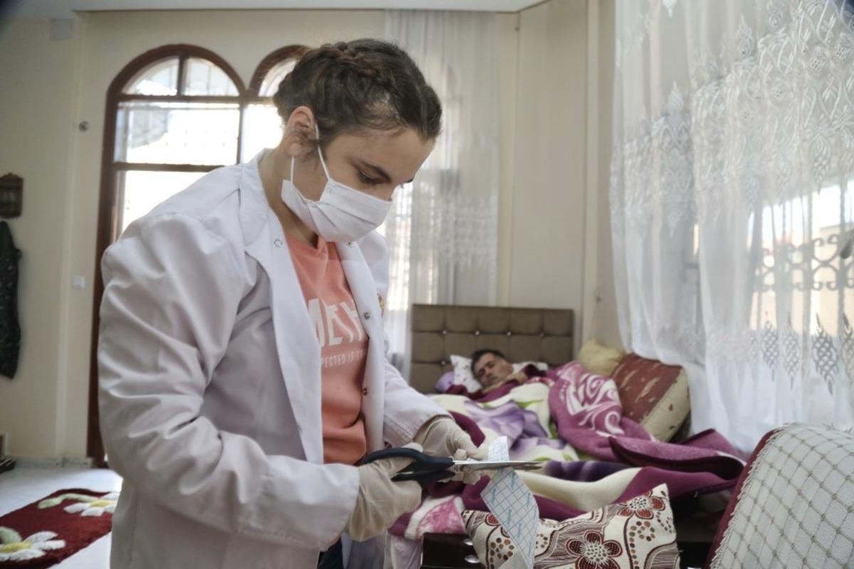 Y&uuml;reğir Belediyesinden evde sağlık ve bakım hizmeti