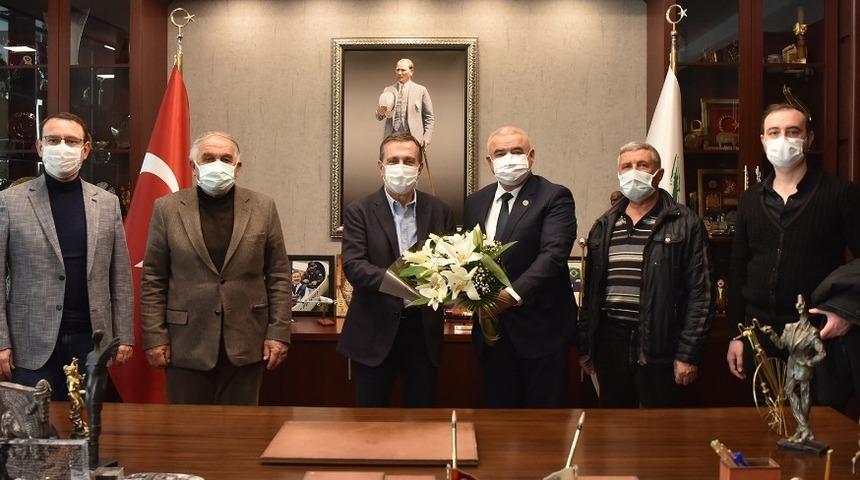 Balkan g&ouml;&ccedil;menlerinden Başkan Ata&ccedil;&rsquo;a ziyaret