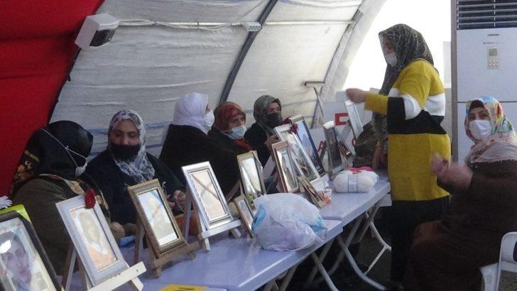 Evlat nöbetindeki aileler 543 gündür çocuklarını HDP ve PKK’dan istiyor G1