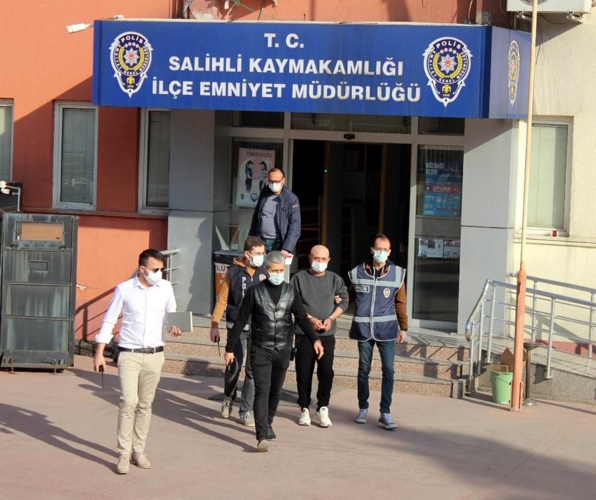 Servis beklerken &ouml;ld&uuml;r&uuml;lm&uuml;şt&uuml;, katili tutuklandı