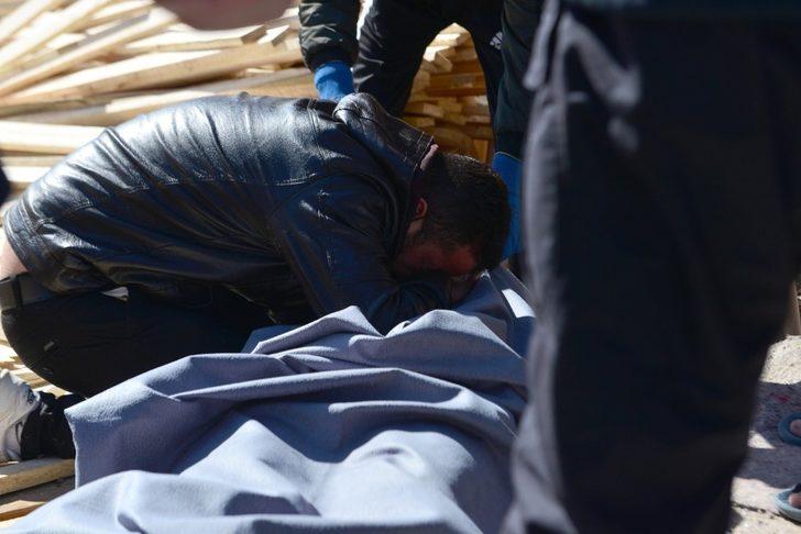 Kereste altında kalarak ölen kardeşe son bakış G2