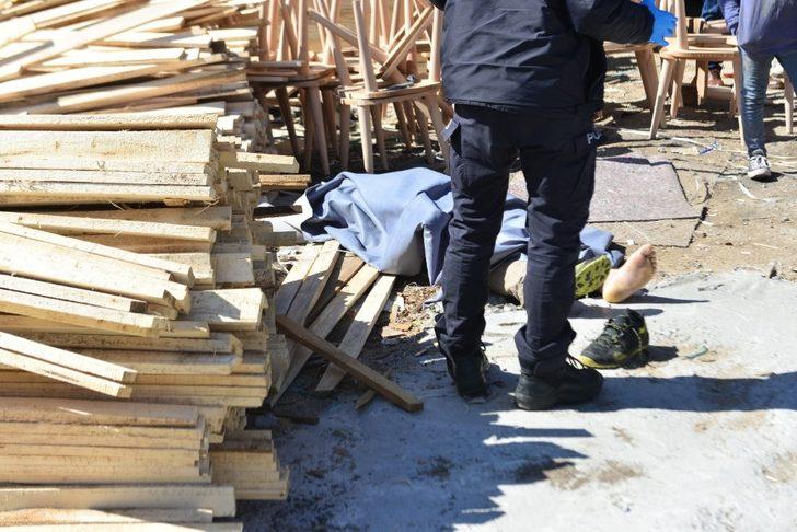 Kereste altında kalarak ölen kardeşe son bakış G3