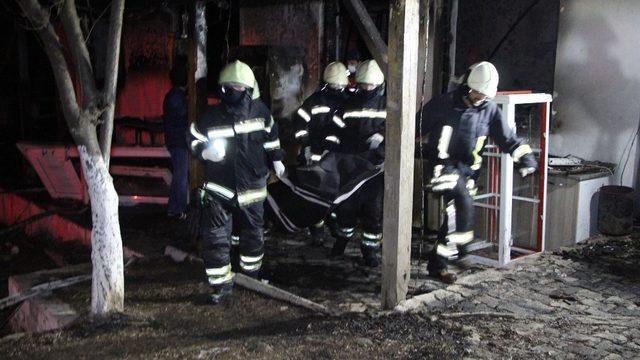 3 kişinin öldüğü restoran yangını eğlencede değil mola sırasında meydana gelmiş