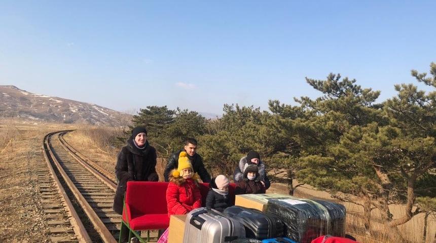 34 saatlik çile: Drezin iterek Rusya'ya ulaştılar