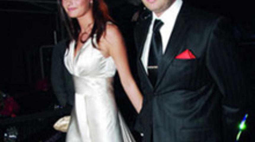 Yasemin Ergene Evlendi