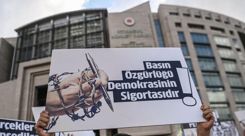 TGS: Gazeteciler hakkındaki ceza davalarında sarı-turkuaz basın kartı istemek hukuka aykırı