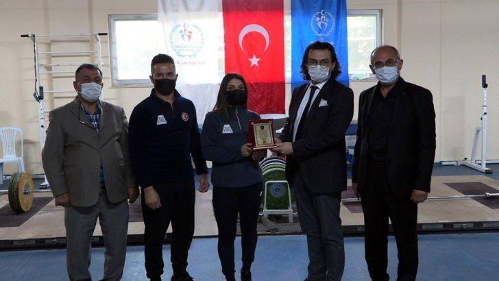 Isparta Belediyesi Spor Kulübü haltercilerinin hedefi Gençler Dünya Şampiyonası G4