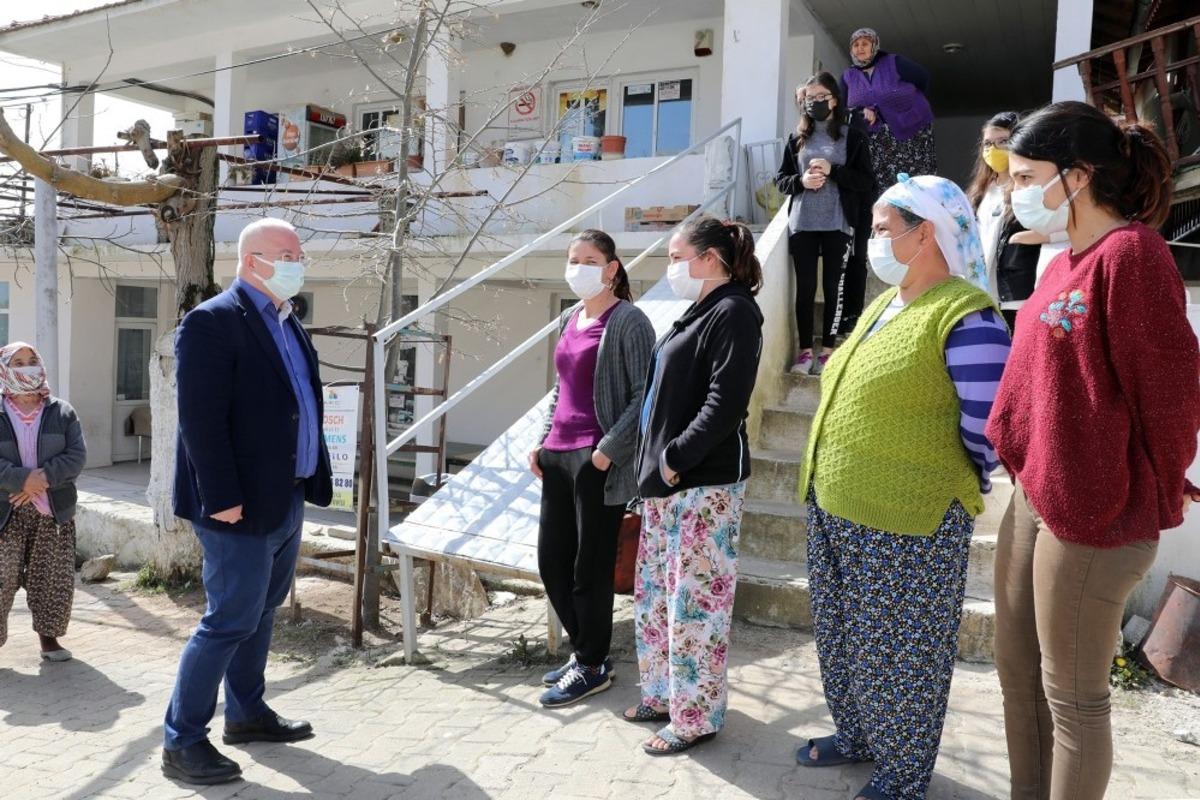 Başkan G&uuml;m&uuml;ş 9 mahalleyi ziyaret etti