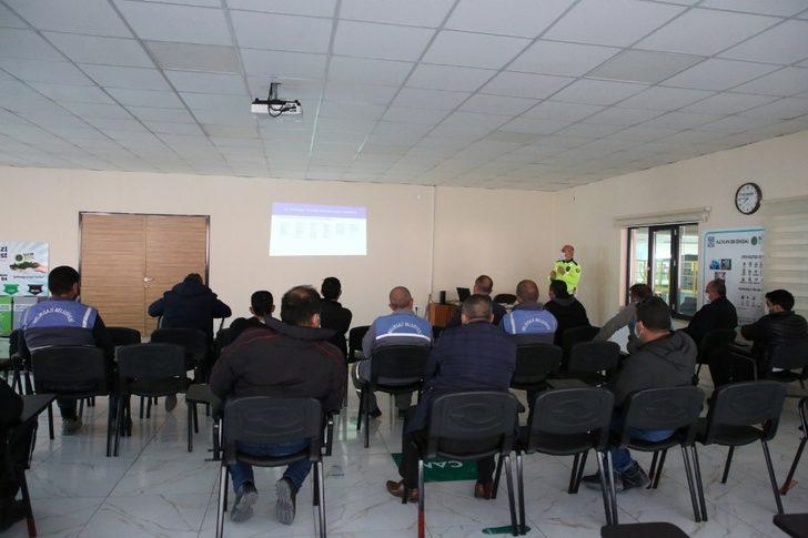 Melikgazi Belediye personeline trafik eğitimi G3