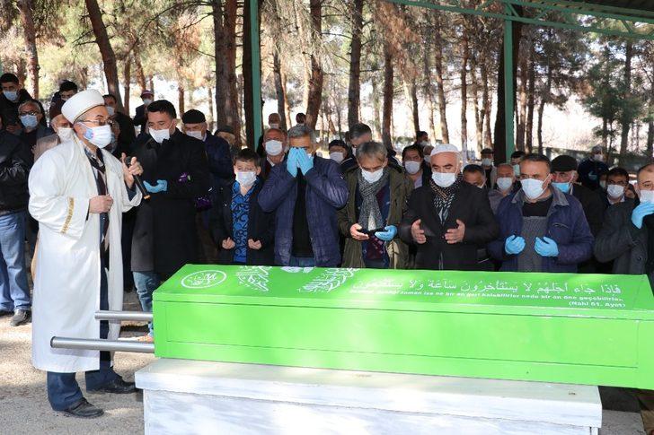 Yeşilırmak’ta 2 ay sonra cesedi bulunan yaşlı adam defnedildi G3