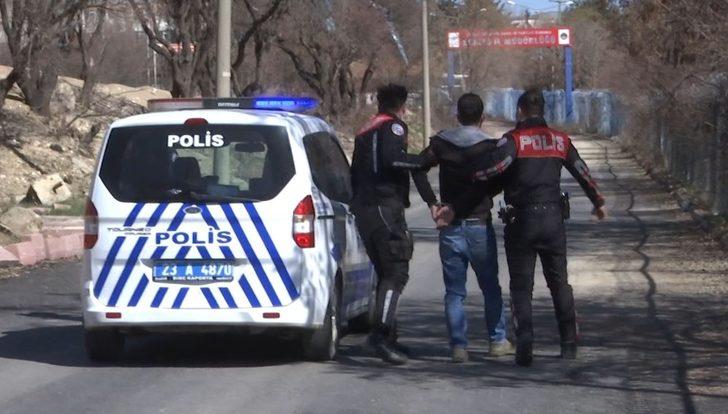 Polis aracıyla kaçmaya çalışan şüpheliyi havaya ateş açarak yakaladı G2