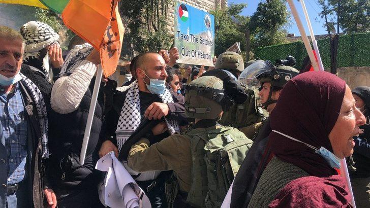 Filistin’de İsrail askerleri, İbrahim Camii Katliamı’nı anma gösterisine baskın düzenledi G4