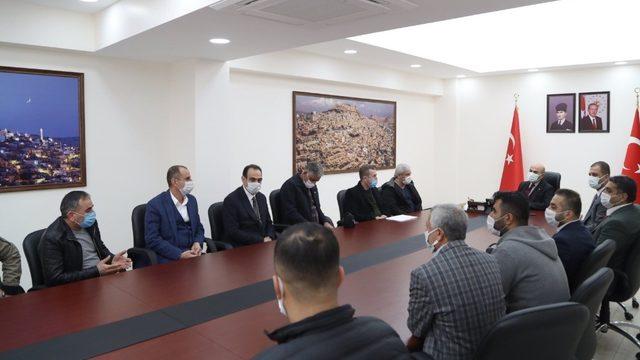 Vali Demirtaş, Nusaybin esnafı ile bir araya geldi