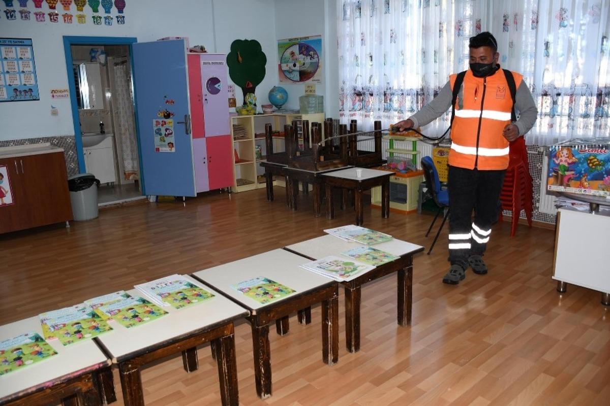 Kuşadası&rsquo;nda okullar y&uuml;z y&uuml;ze eğitime hazır