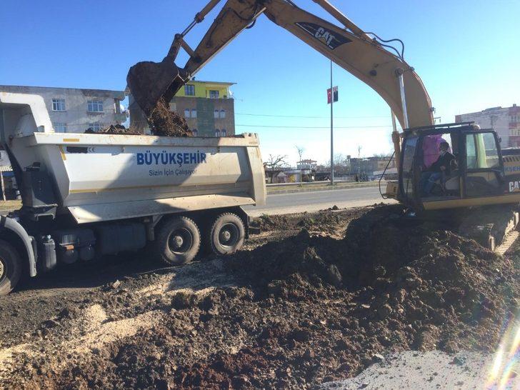 Diyarbakır Büyükşehir Belediyesince düzenlenen kavşaklarla kentin trafik yoğunluğu azalıyor G1
