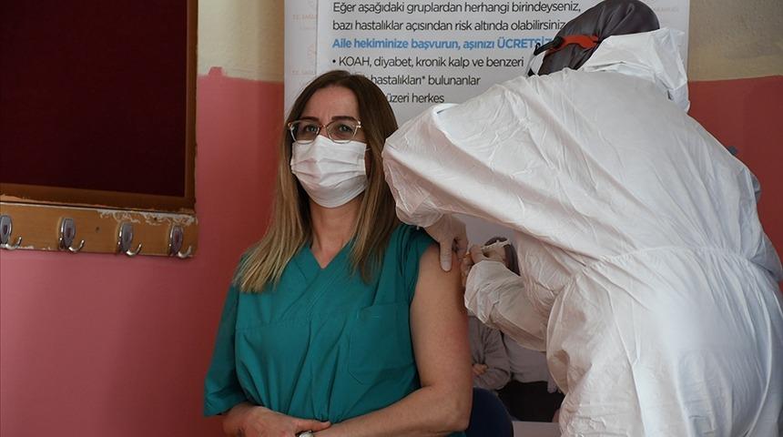 Öğretmenlere aşı ne zaman yapılacak? Öğretmenler nasıl aşı randevusu alacak? İşte öğretmenlerin aşı takvimi