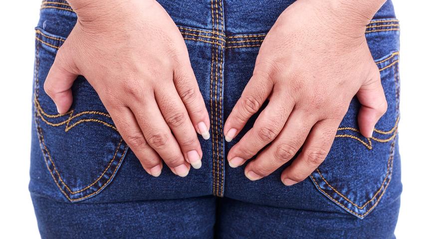 Adı tebess&uuml;m ettirse de sebep olduğu ağrılarla hayata k&uuml;st&uuml;ren &ouml;l&uuml; popo sendromunu tanımalısınız! 