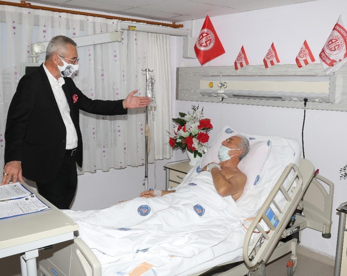 Başkan Yılmaz&rsquo;dan &ldquo;Amigo Ali Dayı&rdquo;ya ge&ccedil;miş olsun ziyareti