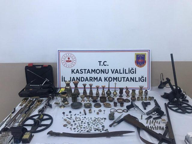 Kastamonu jandarma ekipleri çok sayıda tarihi eser ele geçirdi